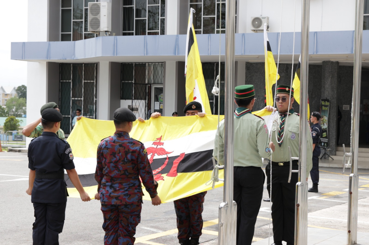 UPACARA MENAIKKAN BENDERA KEBANGSAAN SEMPENA HARI KEBANGSAAN NEGARA